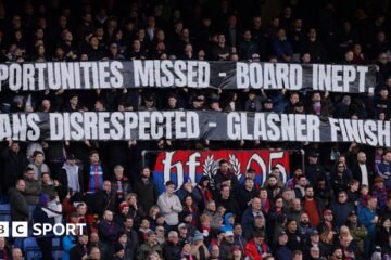Crystal Palace boss Oliver Glasner is “totally OK” with “facing criticism” from fans