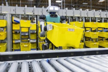 Toyota contracts seven Agility robots to a Canadian factory