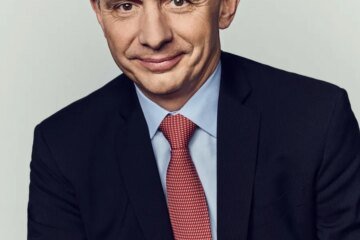 PayPal is hiring HP’s Enrique Lores as its new CEO