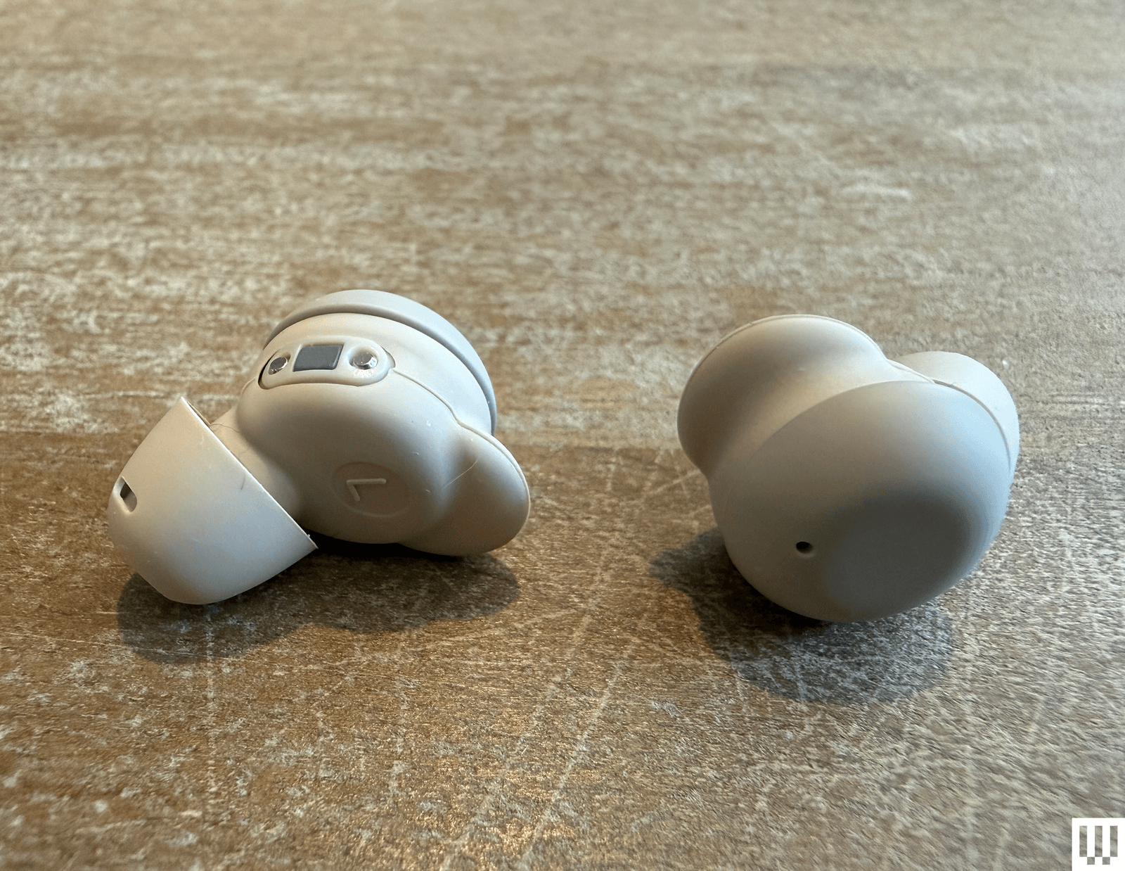 Image may contain Sphere Computer Hardware electronics and mouse