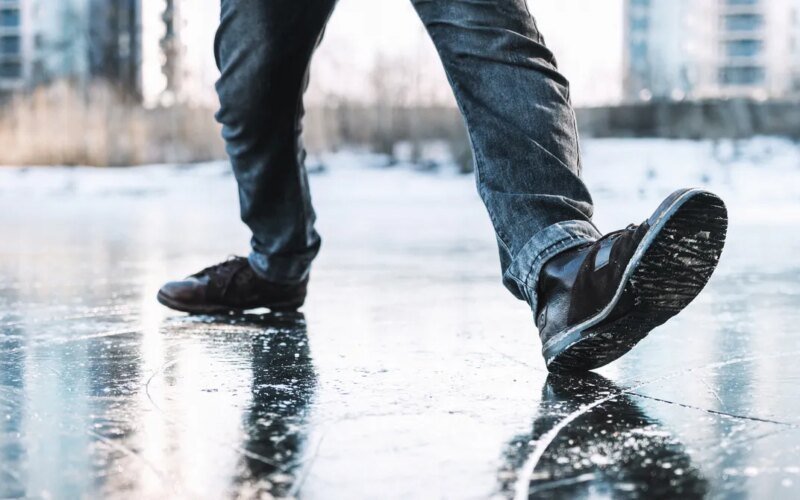 How to use physics to escape from the ice bowl