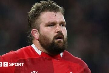 Six Nations: Thomas remembers Francis relishing the opportunity to help Wales