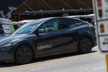 Government documents reveal new details about human nannies at Tesla and Waymo Robotaxis