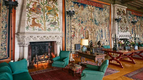 Image source: William Abranozicz