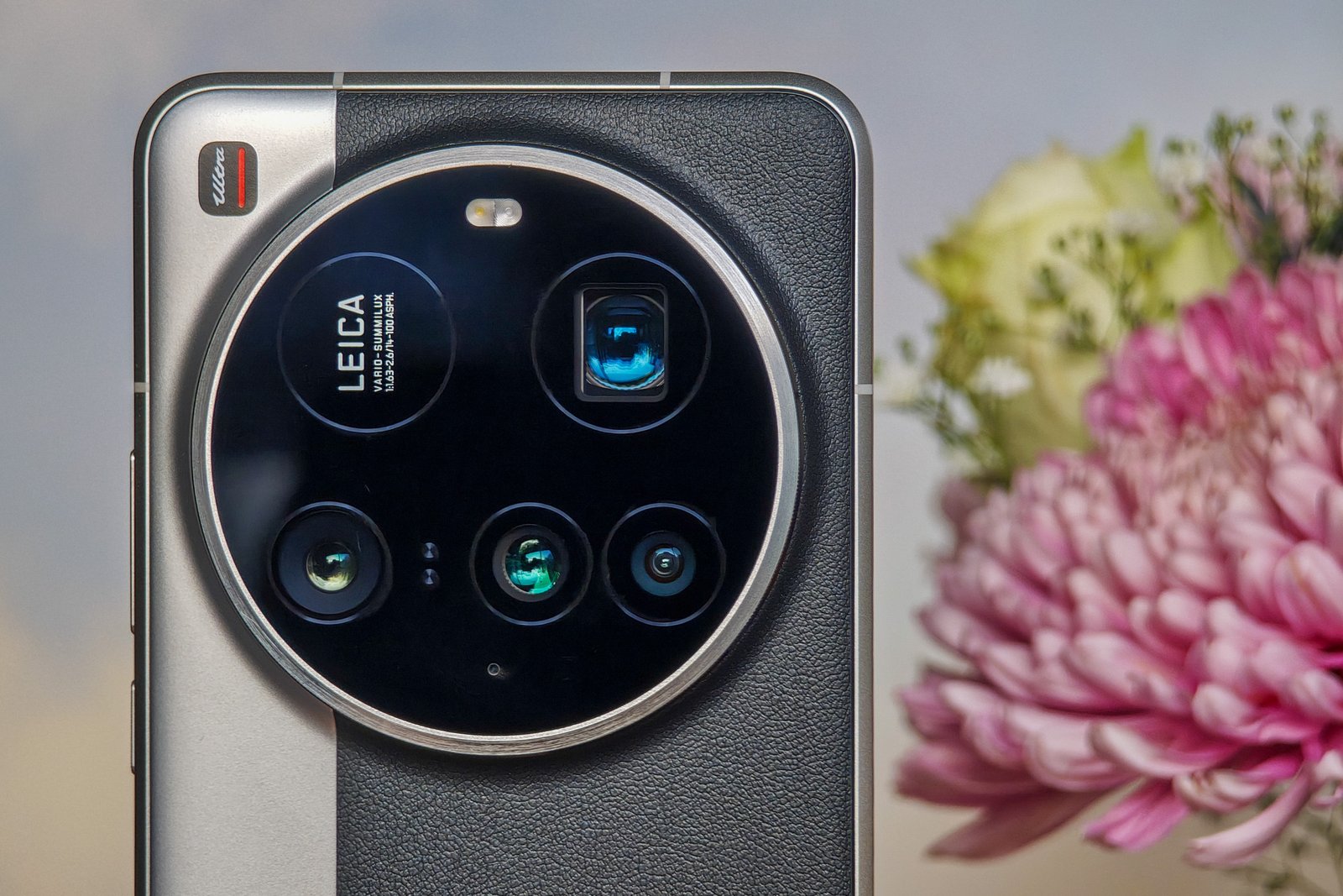 A photo of the Xiaomi 15 Ultra phone camera