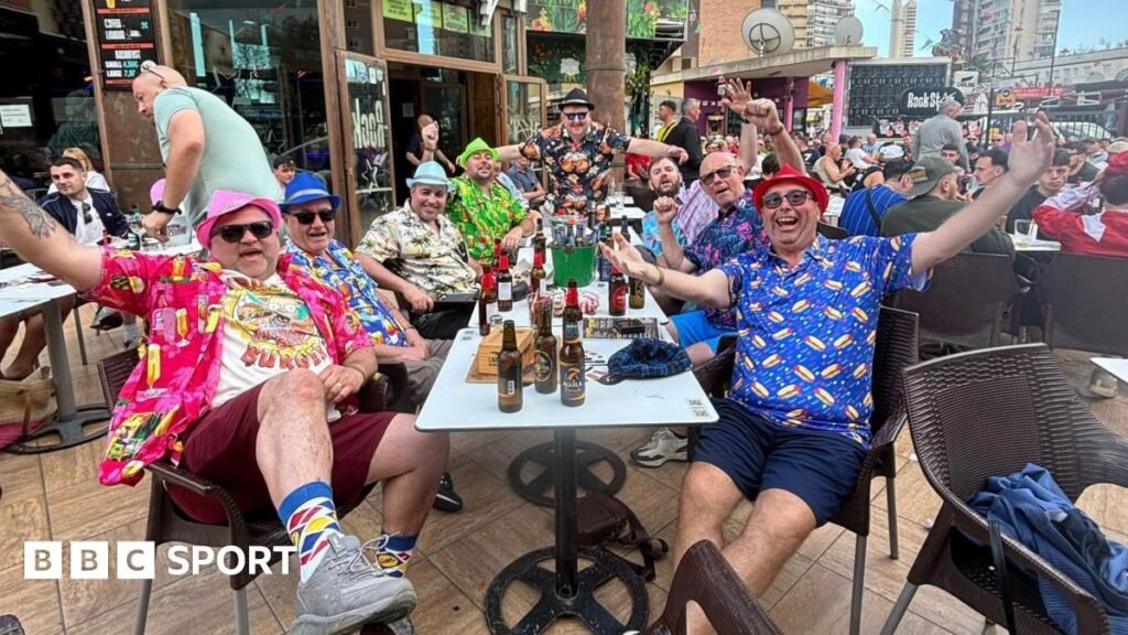Cheltenham Festival 2026: Brits watching the race in Benidorm