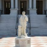 Trump places a replica of Christopher Columbus statue near the White House