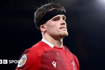 Six Nations 2026: Record-breaker Alex Mann makes mark for Wales