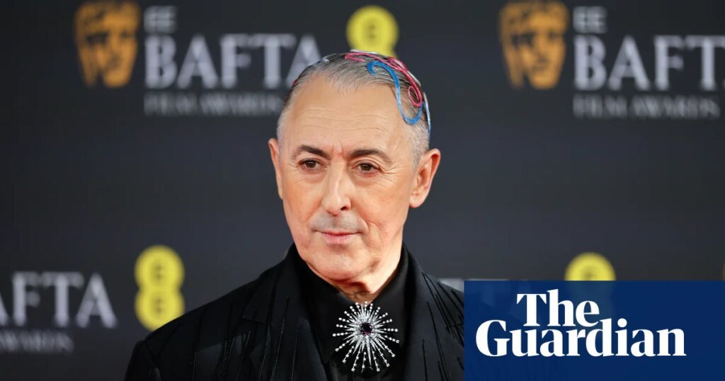 Alan Cumming, BAFTA host, criticizes BBC for ‘broadcasting insults and censoring freedom of expression’ | Baftas 2026