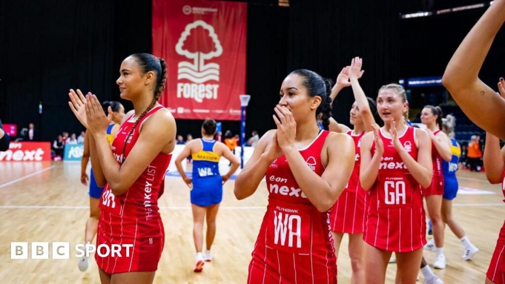 Netball Super League: Nottingham Forest beat Leeds Rhinos to maintain their unbeaten start
