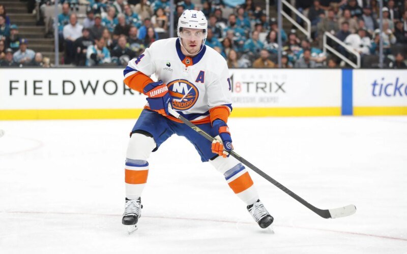 Fans react when Bo Horvat gets $2,500 fine for unsportsmanlike conduct against Sharks bench player