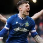 BetMcLean Cup: Linfield beat Glentoran in extra time to win the BetMcLean Cup