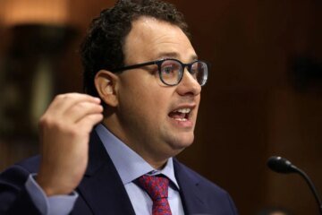 No one has a good plan for how AI companies will work with the government