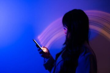 Apps to distract you from the endless cycle of doom