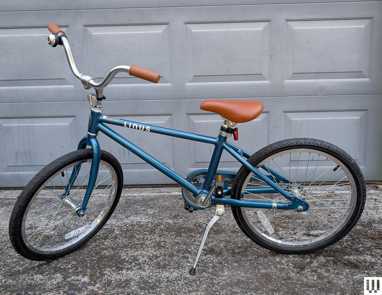 The image may contain a bicycle, a vehicle, a machine and a wheel