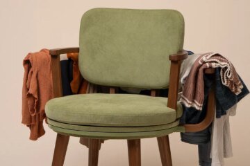 Toss your not-so-clean clothes onto Simone Giertz’s laundry chair