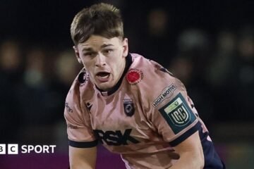 Alex Mann: Wales winger signs new ‘long-term’ contract at Cardiff