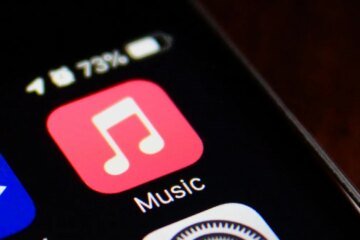 Apple Music is adding transparency tags to highlight AI music, the report says