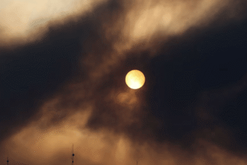 AI and the illegal war