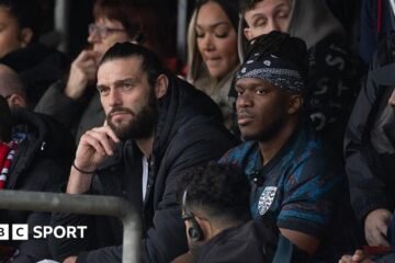 Andy Carroll takes charge of Dagenham & Redbridge following the arrival of YouTuber KSI
