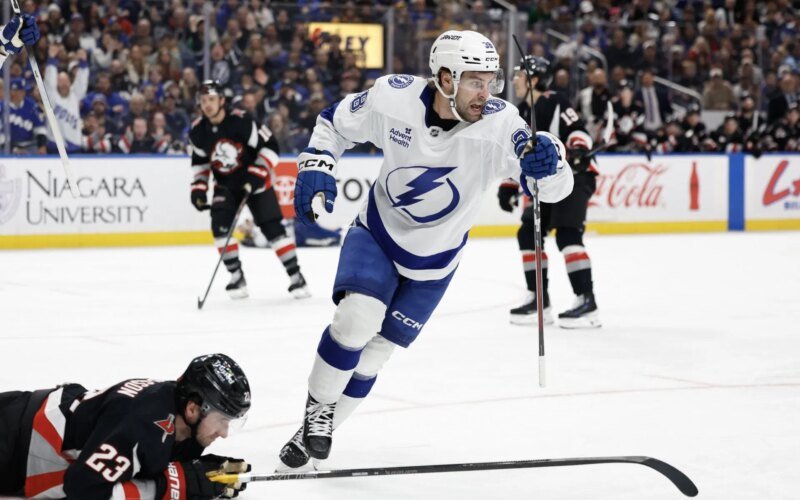 NHL fans react when Brandon Hagel hits Rasmus Dahlin in wild Sabers-Lightning brawl