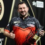 Premier League Arrows: Johnny Clayton eyes Wales final in Cardiff